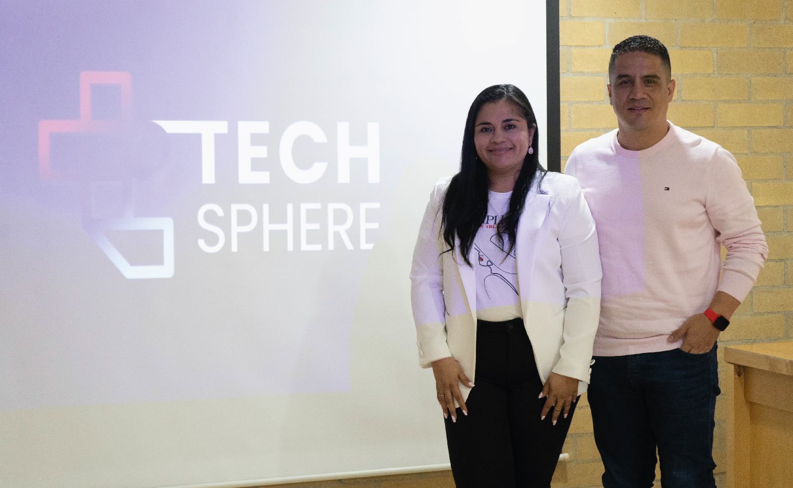 Cesde le apuesta a las tecnologías de vanguardia y a la cooperación interinstitucional en evento TECH SPHERE