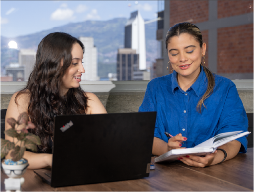 administrativo medellin@2x