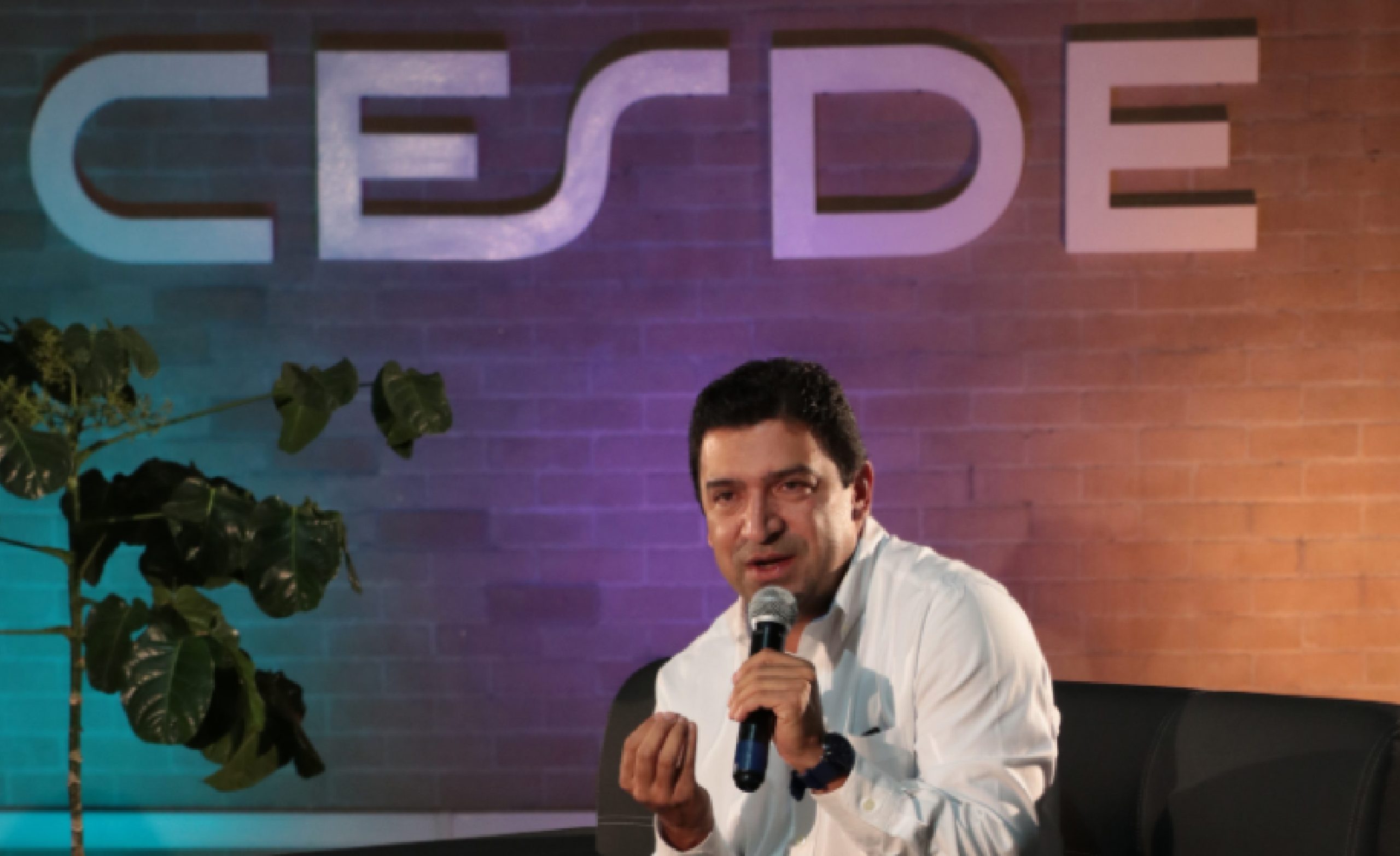 USAID Cesde y ACDI VOCA preparan a los futuros tecnicos